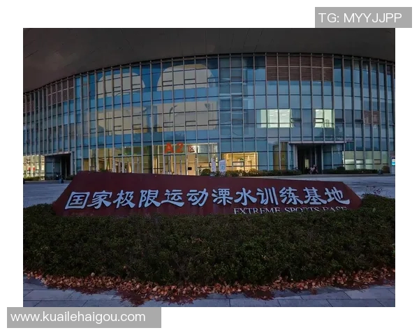 南京极限运动队的防反策略解析与热点趋势探讨 南京极限运动队的防反策略解析与热点趋势探讨